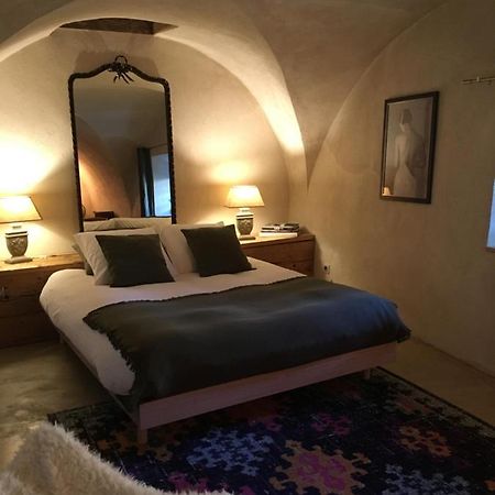 La Suite Lou Le Noyer  Buitenkant foto