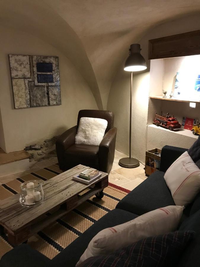 La Suite Lou Le Noyer  Buitenkant foto