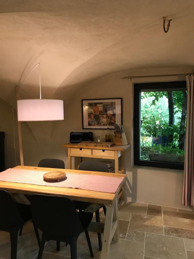 La Suite Lou Le Noyer  Buitenkant foto